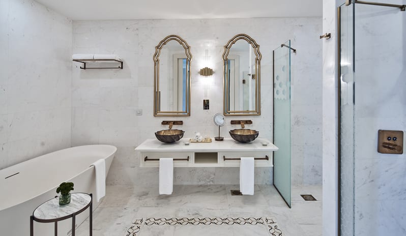 middle-east-holidays-abu-dhabi-rixos-premium-saadiyat-island-hotel-club-villa-bathroom